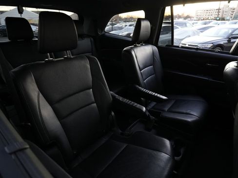 Used 2018 Honda Pilot Elite image 30