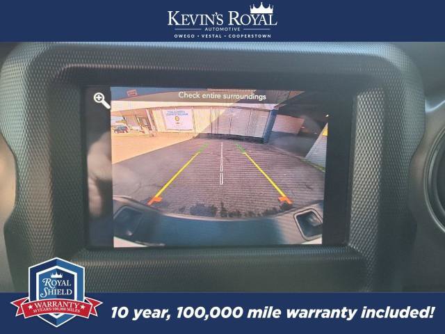 Used 2022 Jeep Gladiator Sport AWD/4WD image 14