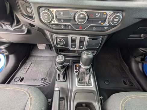 Used 2026 Jeep Wrangler Sport AWD/4WD image 19