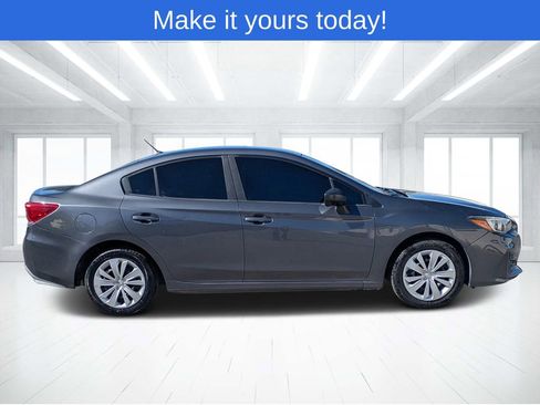 Used 2018 Subaru Impreza 2.0i image 2