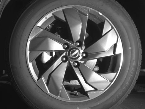 Used 2025 Nissan Rogue SV image 12