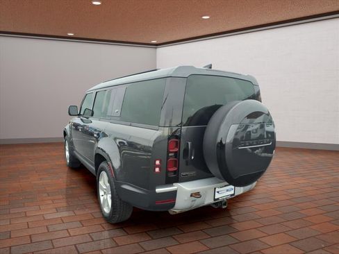 Used 2023 Land Rover Defender 130 First Edition image 6