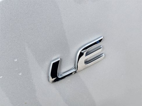 Used 2024 Toyota Corolla LE image 10