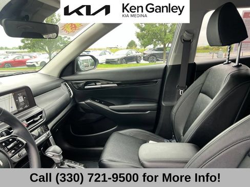 Certified 2025 Kia Seltos EX AWD/4WD image 41