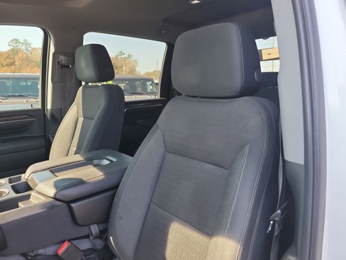 Used 2024 Chevrolet Silverado 3500 LT w/ Convenience Package image 19