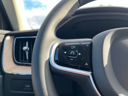 New 2026 Volvo XC60 B5 Ultra w/ Protection Package Premier AWD/4WD image 11