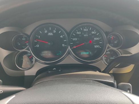 Used 2013 GMC Sierra 3500 SLE w/ Suspension Package, Off-Road AWD/4WD image 11
