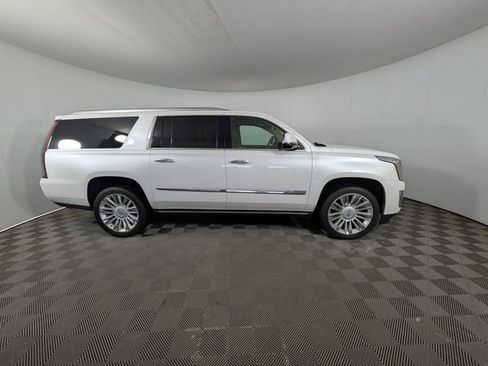 Used 2016 Cadillac Escalade ESV Platinum AWD/4WD image 3