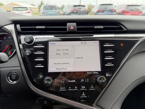 Certified 2019 Toyota Camry XSE FWD image 18