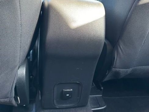 Used 2020 Ford Escape S image 18