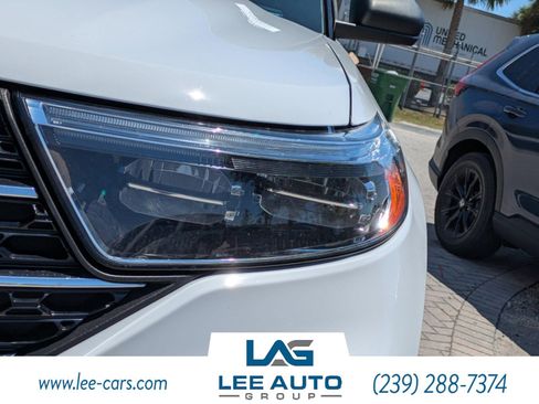 Used 2021 Ford Explorer XLT AWD/4WD image 8