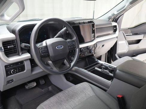 Used 2023 Ford F250 XLT w/ Tremor Off-Road Package AWD/4WD image 39