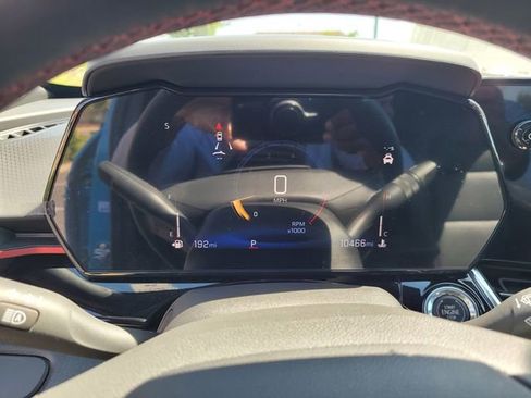 Used 2025 Chevrolet Trax RS w/ Driver Confidence Package FWD image 22