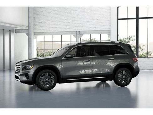 Used 2026 Mercedes-Benz GLB 250 image 35