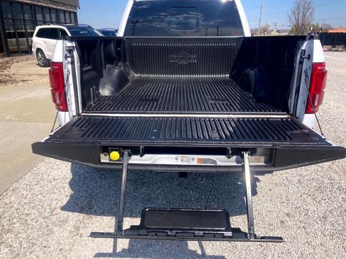 Used 2017 Ford F150 Lariat w/ Equipment Group 502A Luxury image 14