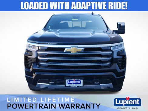 Used 2024 Chevrolet Silverado 1500 High Country w/ High Country Premium Package AWD/4WD image 10