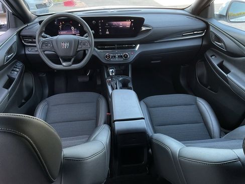 Used 2025 Buick Envista Preferred image 20