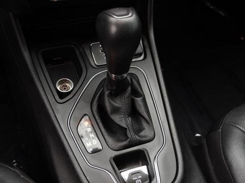 Used 2021 Jeep Cherokee Latitude Lux image 26