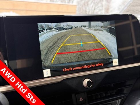 Used 2023 Toyota Crown XLE image 24