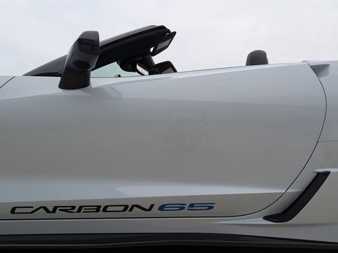 Used 2018 Chevrolet Corvette Z06 w/ Carbon 65 Edition RWD image 30