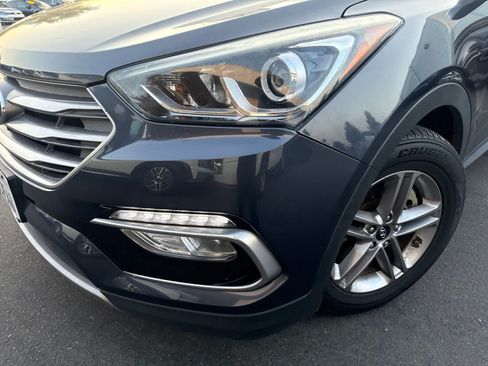 Used 2017 Hyundai Santa Fe Sport FWD image 9