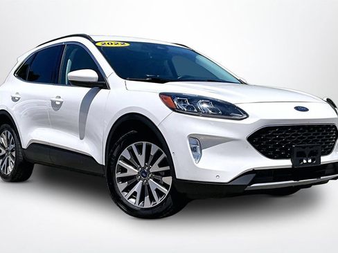 Used 2022 Ford Escape Titanium AWD/4WD image 3