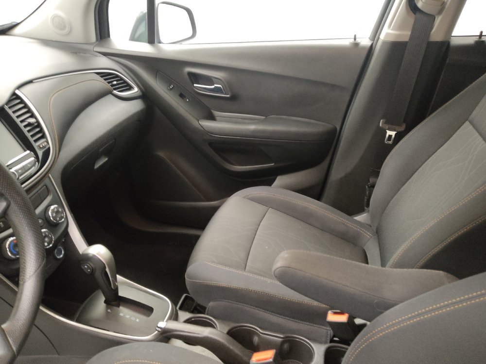 Used 2017 Chevrolet Trax LT FWD image 26