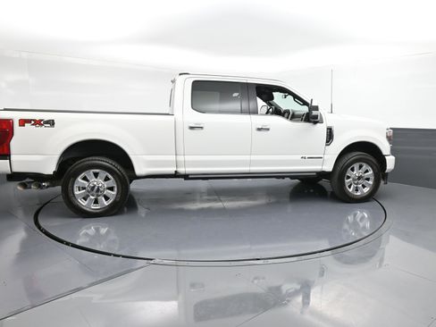 Used 2022 Ford F250 Platinum w/ FX4 Off-Road Package image 9
