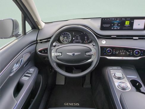 Used 2023 Genesis GV70 2.5T w/ Advanced Package AWD/4WD image 11