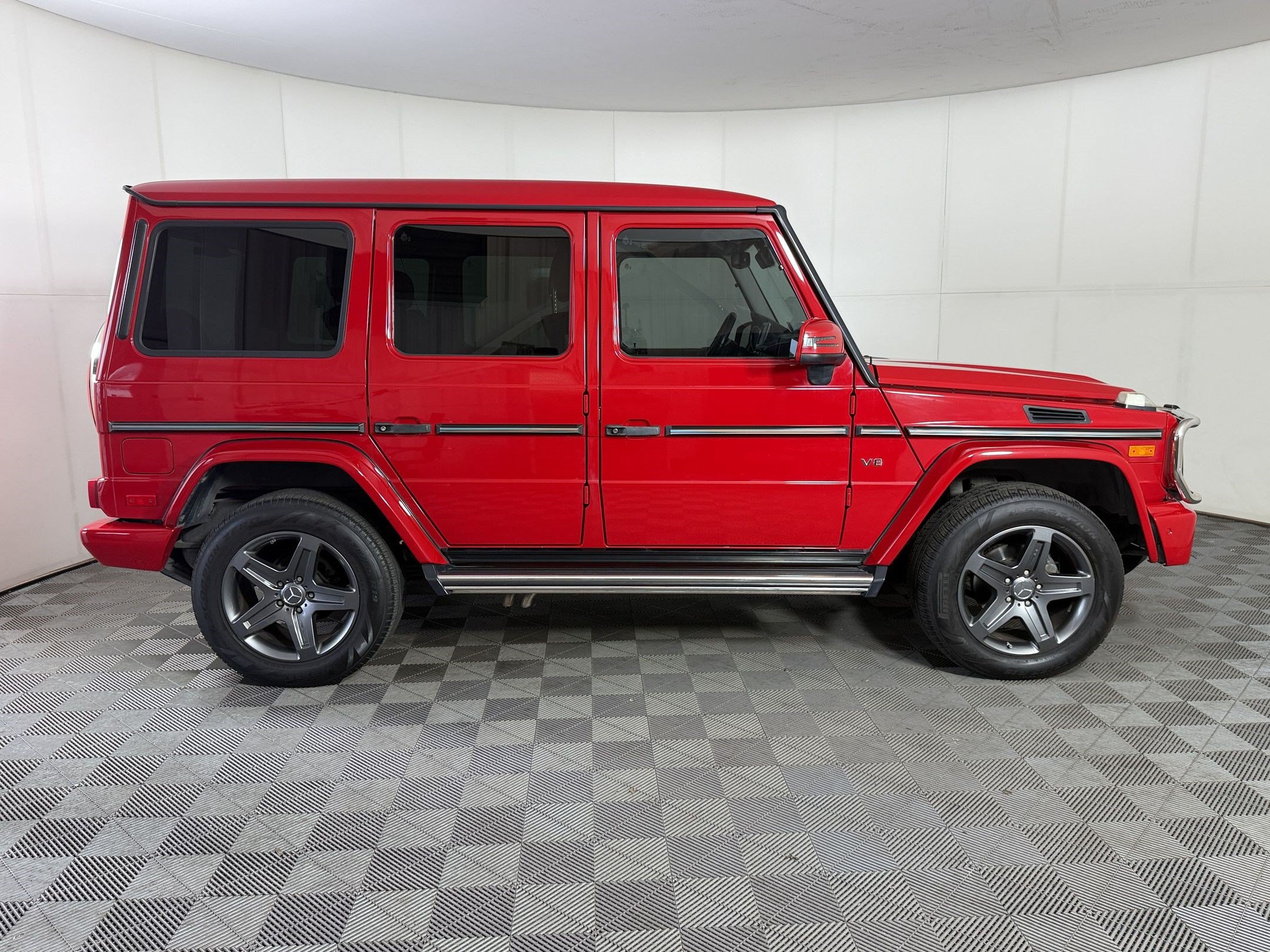 Used 2016 Mercedes-Benz G 550 image 8