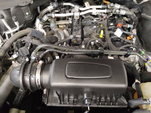 Used 2021 Ford Explorer XLT w/ Equipment Group 202A RWD image 30