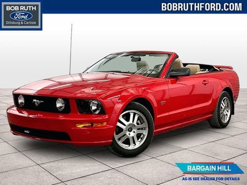 Used 2005 Ford Mustang GT Premium RWD image 1
