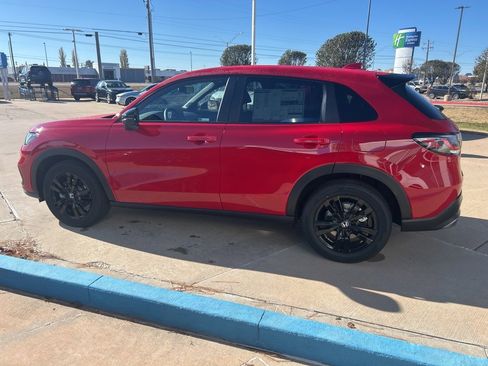 New 2026 Honda HR-V Sport image 3