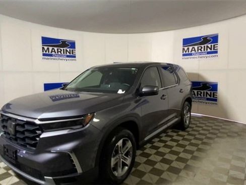 Used 2023 Honda Pilot EX-L image 6