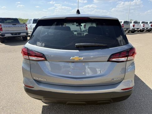 Used 2023 Chevrolet Equinox LS FWD image 8