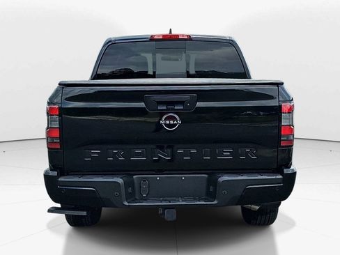 Used 2026 Nissan Frontier SV w/ Tow Package RWD image 5