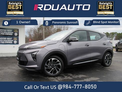Used 2023 Chevrolet Bolt EUV Premier w/ Sun & Sound Package image 1