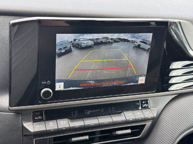 Used 2025 Toyota Camry SE FWD image 27