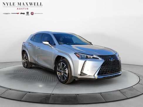 Used 2023 Lexus UX 250h FWD w/ Accessory Package (Z1) image 2