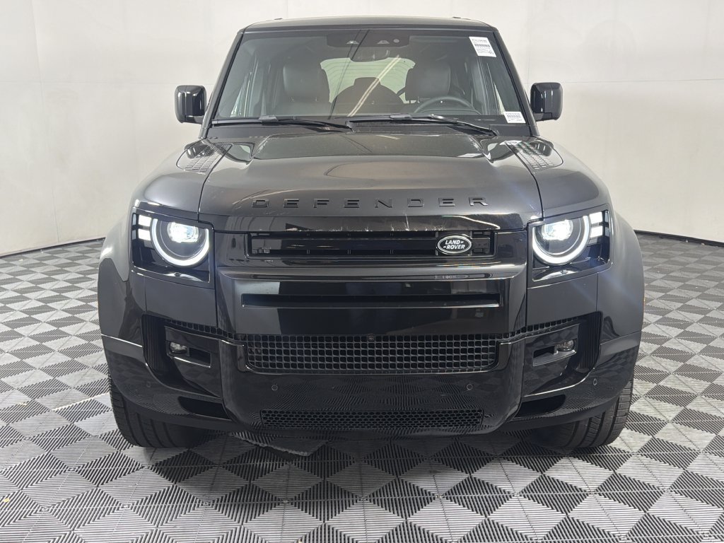 New 2026 Land Rover Defender 110 X-Dynamic SE AWD/4WD image 12