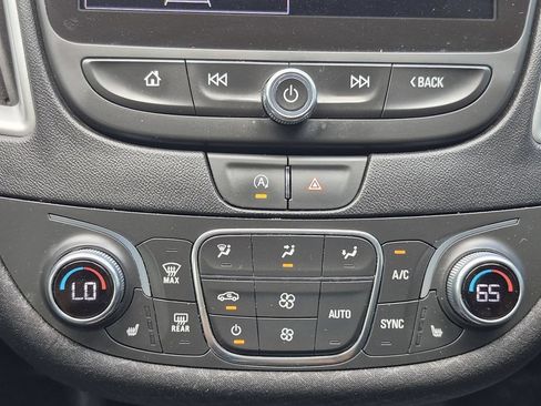 Certified 2022 Chevrolet Malibu LT FWD image 24