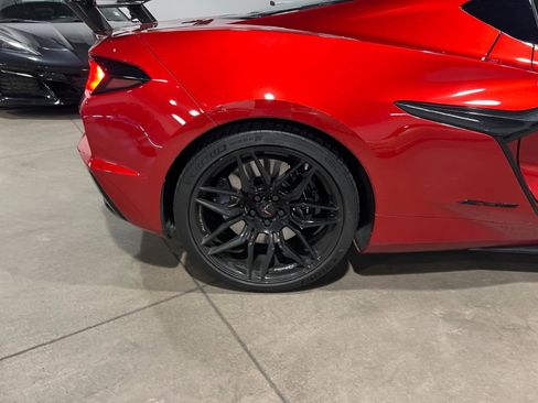 Used 2025 Chevrolet Corvette Z06 w/ Battery Protection Package image 41