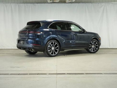 Certified 2025 Porsche Cayenne S AWD/4WD image 7