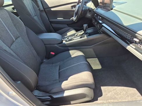 Certified 2025 Honda Accord Sport image 29