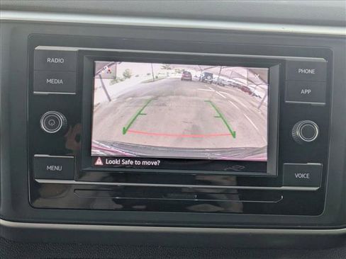 Used 2022 Volkswagen Atlas Cross Sport SE FWD image 15