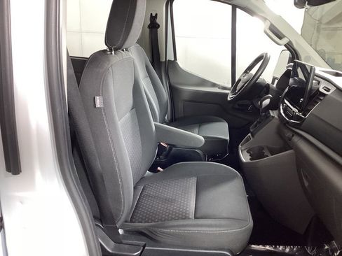 Used 2023 Ford Transit 350 XLT image 8