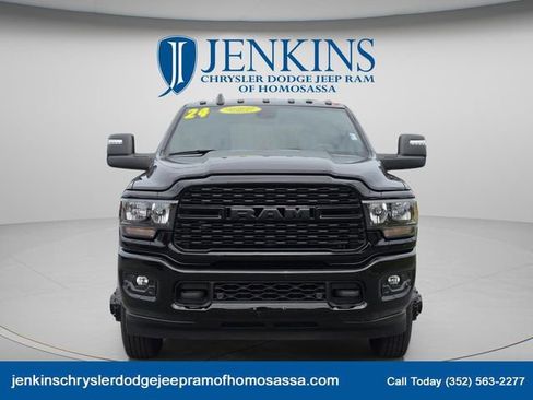 Used 2024 RAM 3500 Big Horn w/ Night Edition AWD/4WD image 11