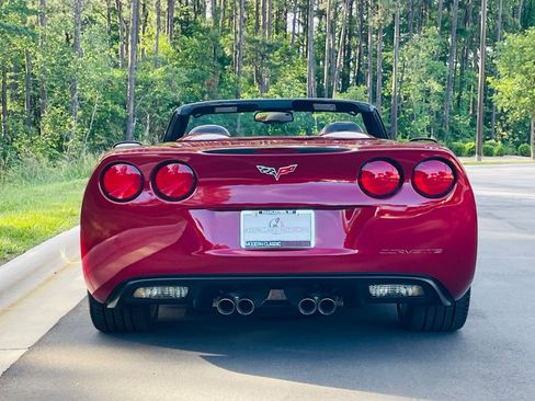 Used 2006 Chevrolet Corvette Convertible w/ Preferred Equipment Group RWD image 16