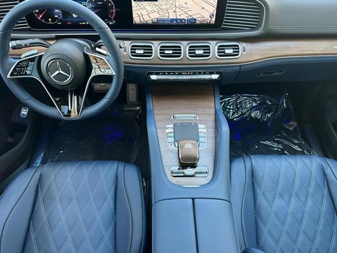New 2026 Mercedes-Benz Maybach GLS 600 4MATIC image 15