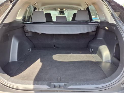Used 2024 Toyota RAV4 XLE FWD image 19